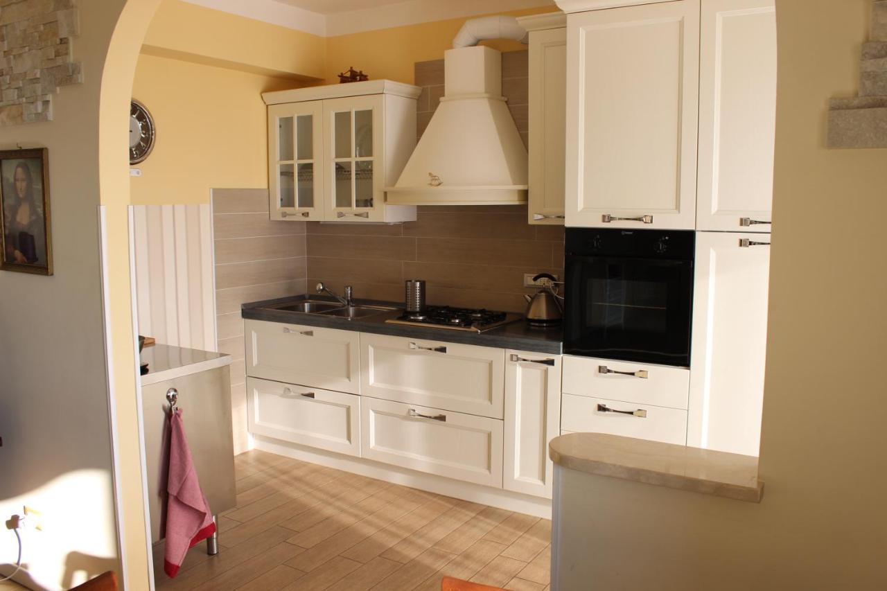 Ca Dea Apartment Bardolino Bagian luar foto